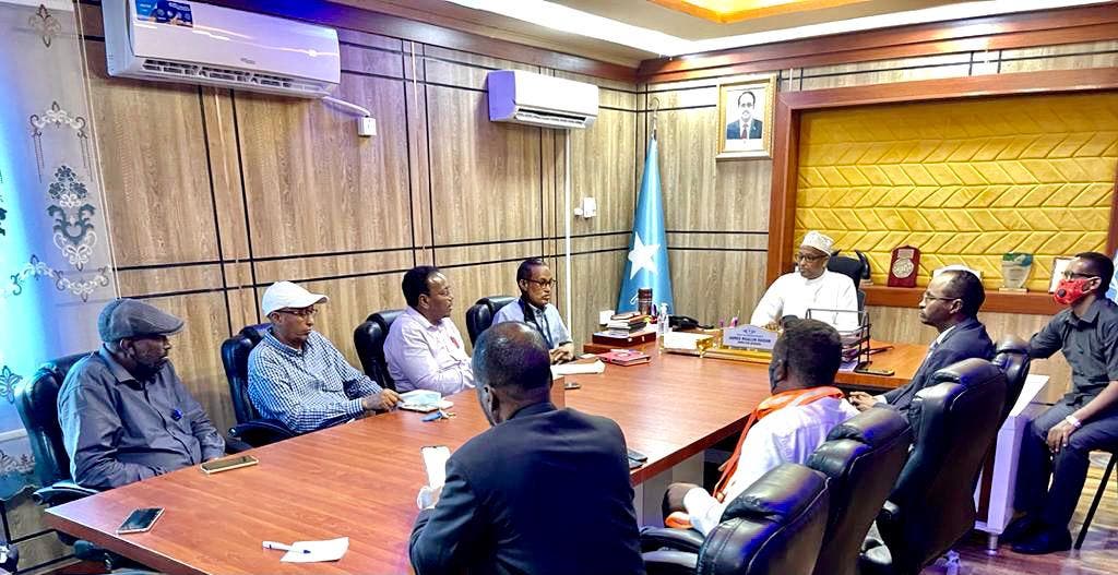 DF, shirkadaha duulimaadka waxay ka wada hadlayaan qorshayaal su’aal laga weydiinayo go’aanka Kenya – Axadle