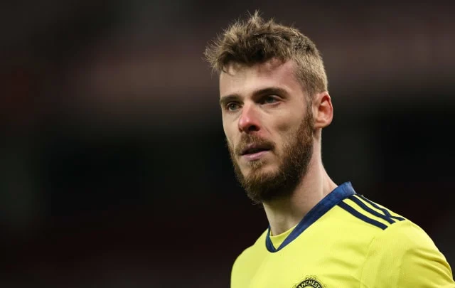 David de Gea linked to a transfer to Jose Mourinhos AS Roma