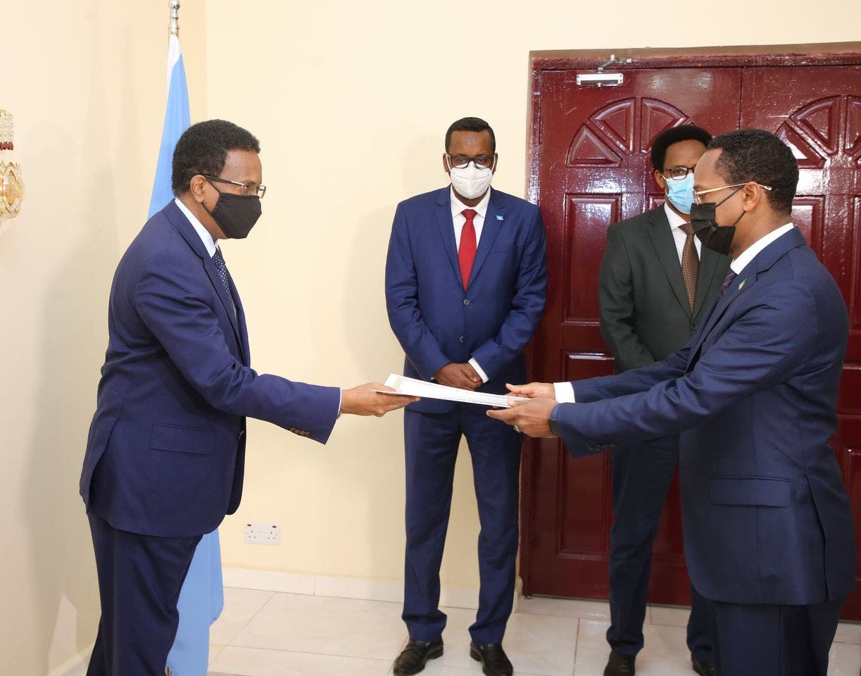 Farmaajo ayaa xog ka helay danjiraha cusub ee Itoobiya – Axadle