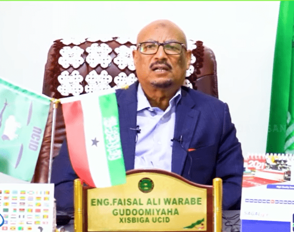 Feysal Cali Waraabe oo shaaciyey dhibaato ay kala kulmeyn wa…