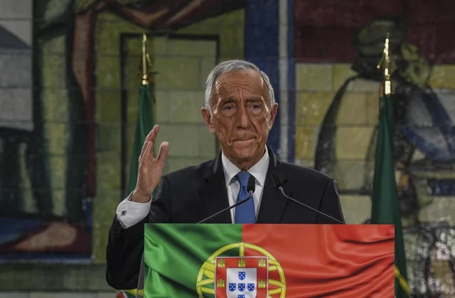 First go to of a Portuguese president to