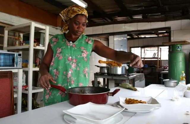 In Gabon, a toll-free quantity that helps