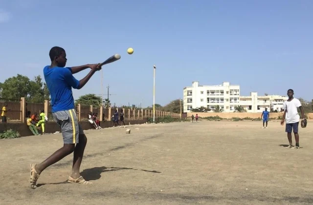 In Senegal, nearly half of 18-25-year-olds are