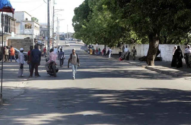 In the Comoros, the agency accused Campus France of