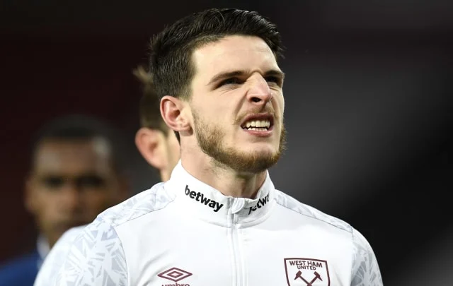Manchester Metropolis eye Declan Rice as a possible Fernandinho alternative