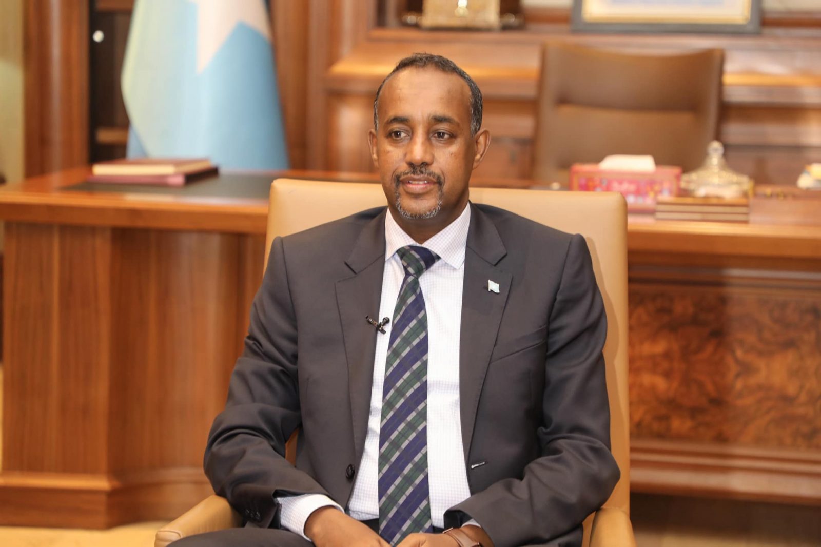 Maxay tahay arrinta beesha caalamku u ballan qaaday ra’iisal wasaare Rooble?  – Axadle