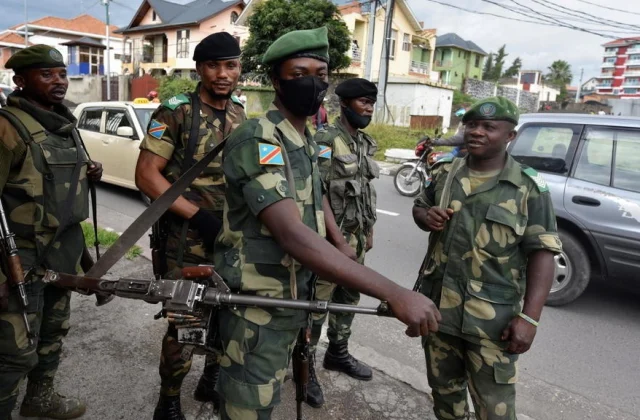 On the entrance web page of the press in Kinshasa: siege allow in