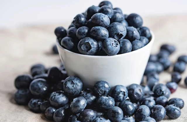 One Major Effect of Eating Blueberries, New Study Says