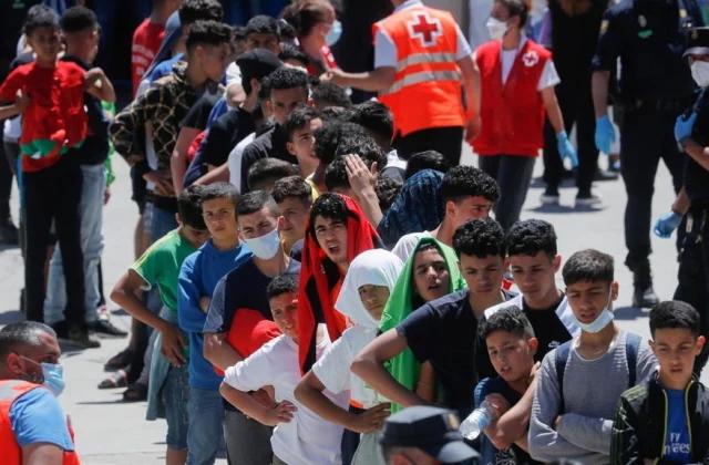 Over a thousand deserted minor migrants