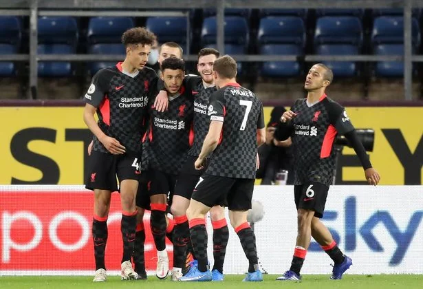 Premier League Oo Sannadkii SHANAAD Oo Xidhiidh Ah Abaal-marin Siinaya