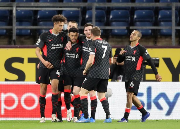 Premier League Oo Sannadkii SHANAAD Oo Xidhiidh Ah Abaal-marin Siinaya