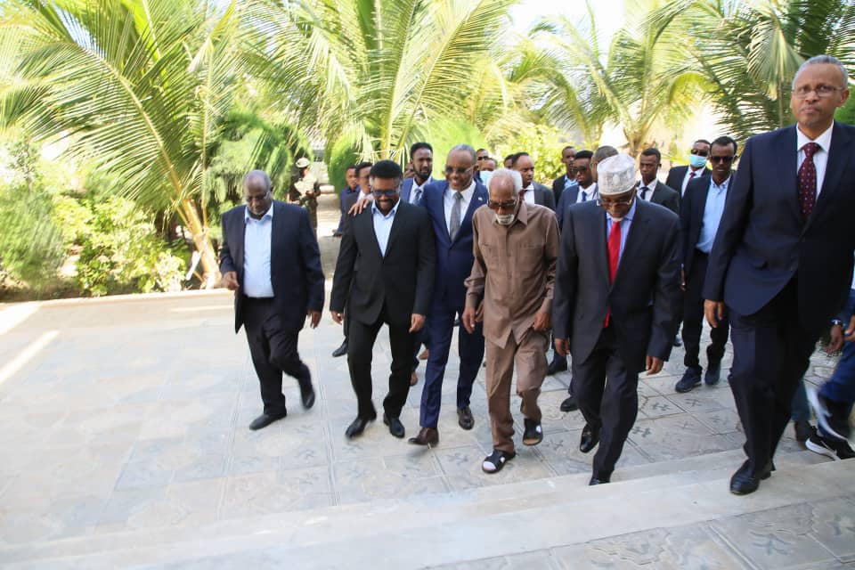 Sawirro: Qorshaha kulanka siyaasiyiinta ugu miisaanka culus …