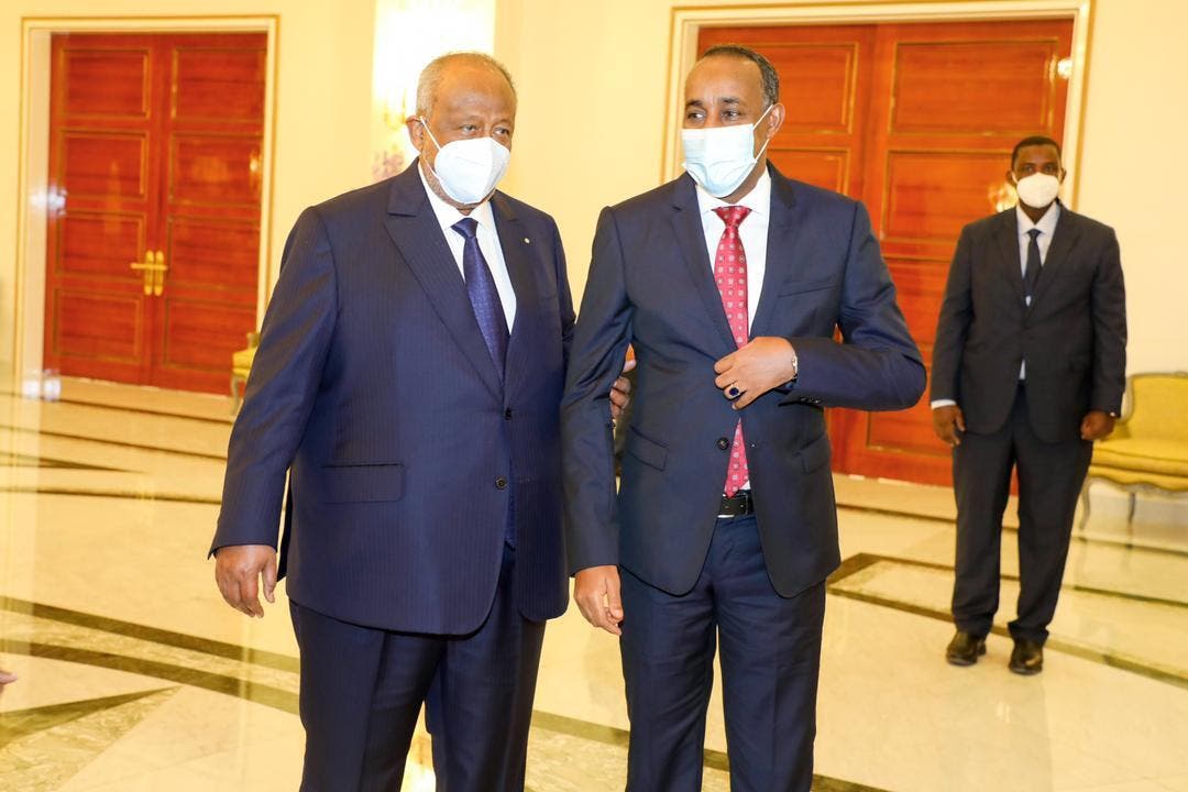 Sawirro: R / W Rooble oo kaqeyb galay caleemo saarka Madaxweynaha JABUUTI – Axadle