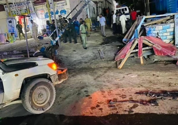 Suicide bombing in Mogadishu kills six, together with senior Somali police