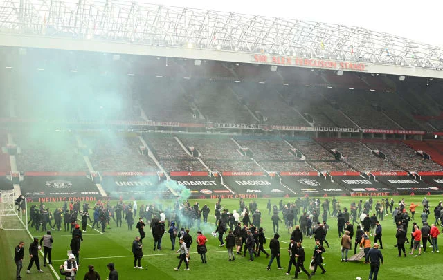 The Premier League condemns the Manchester United fan protest