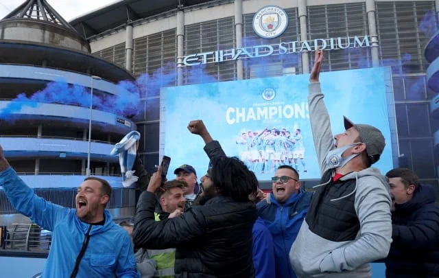 Twitter reacts when Man Metropolis wins the Premier League title