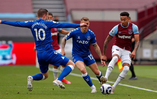 West Ham switch information: Lingard deal seems unlikely