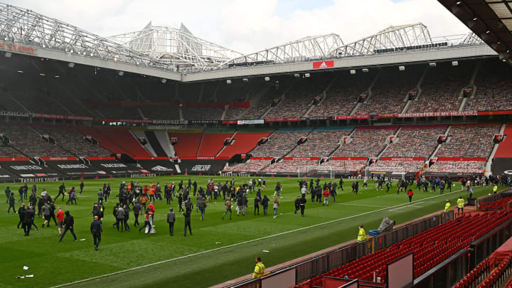 Why did Man Utd followers storm Previous Trafford?
