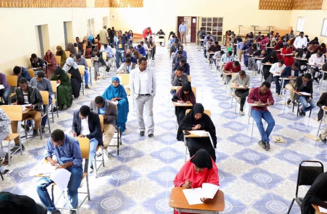 Xog: 130 ka mid ah ardayda Muqdisho oo halis ugu jira inay i…