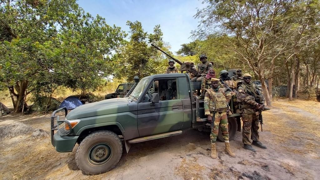 army offensive against rebels