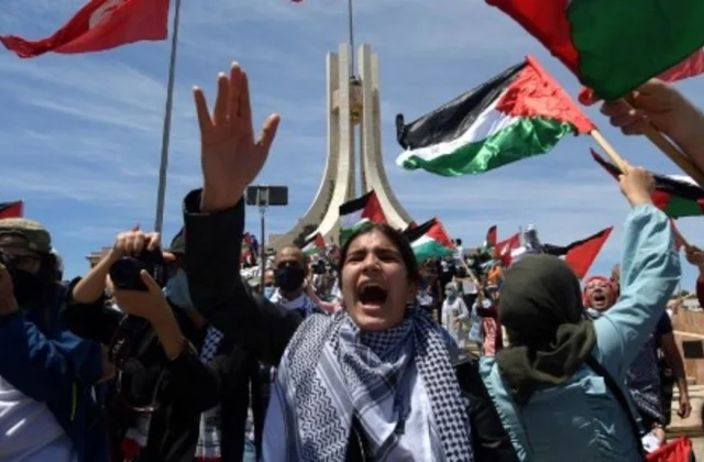 demonstrations in help of the Palestinians