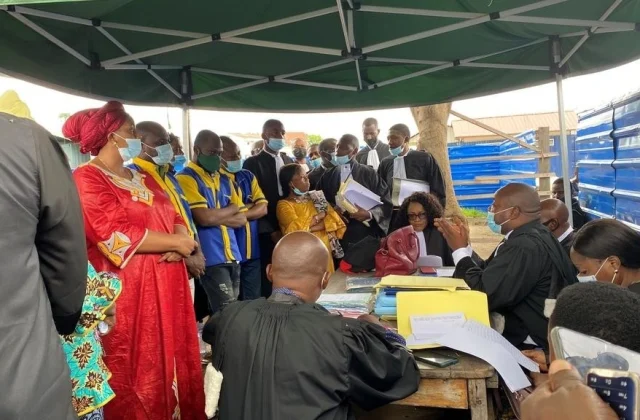 justice tries to highlight the role of his wife