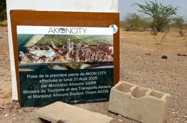 the construction site of the futuristic city of Akon City is