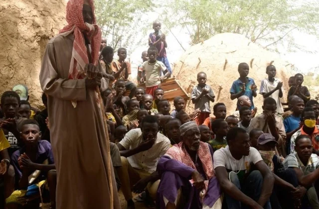 the safety forces will accompany the displaced
