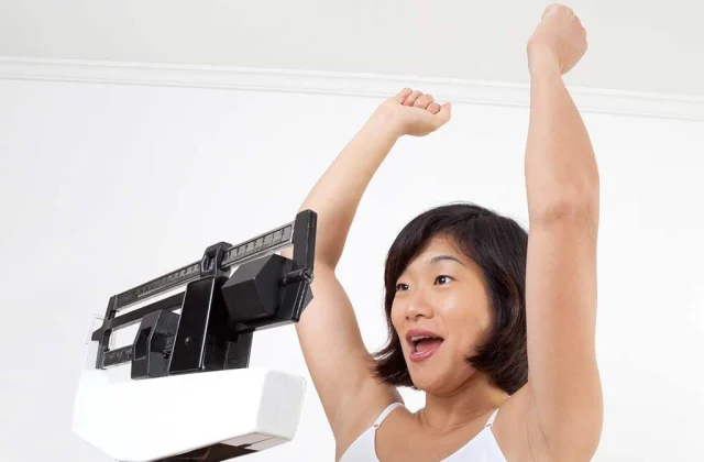 15 weight loss tips that are evidence-based, experts say