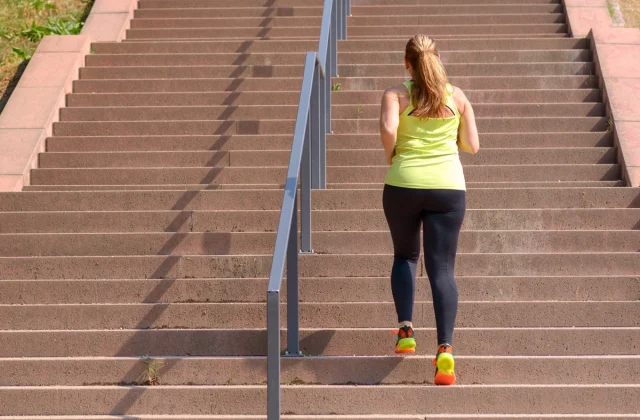 This is what it looks like to lose 10 pounds of fat