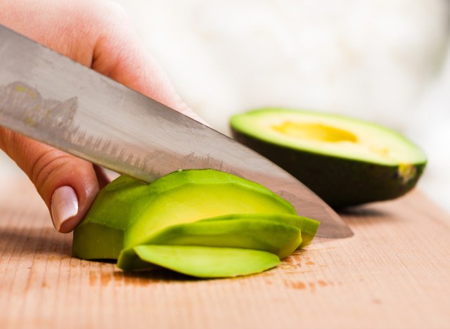 slicing of avocado