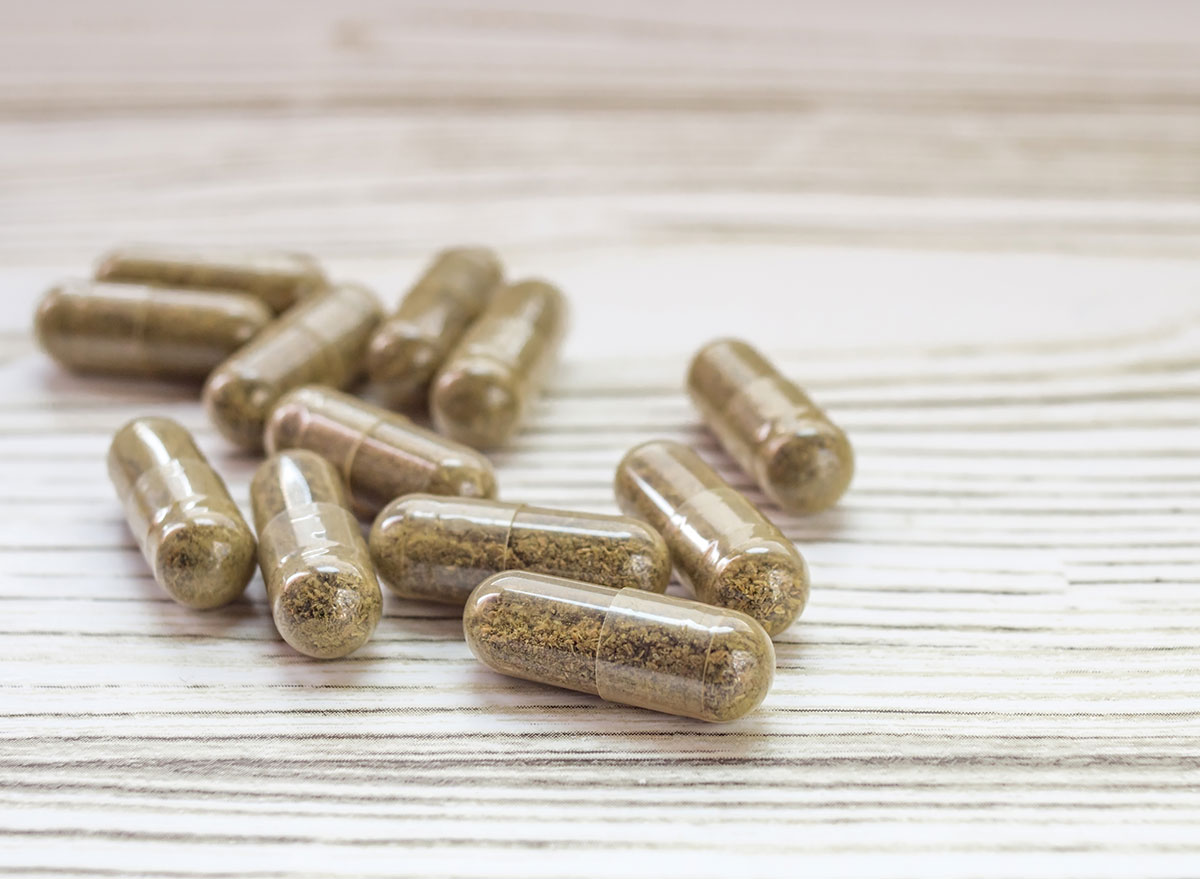 Finest Dietary supplements to Take Earlier than Mattress, In accordance with Dietitians