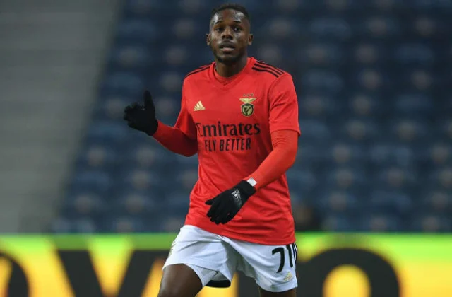 Arsenal open talks with Benfica over left-back Nuno Tavares
