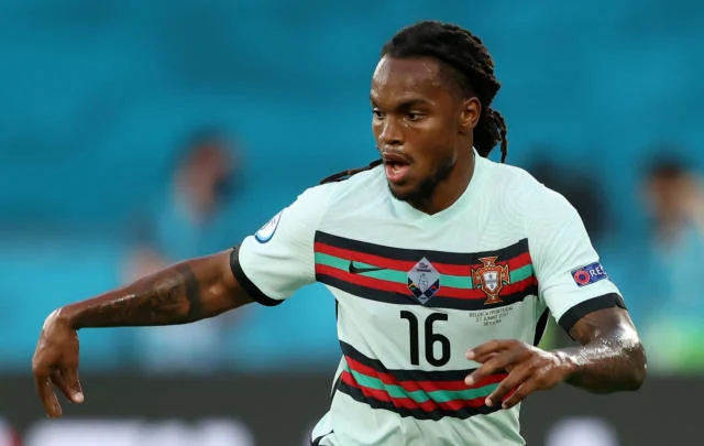 Arsenal transfer news: Renato Sanches awaits “invitation”