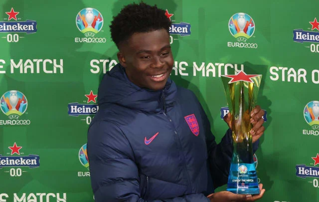 Bukayo Saka shines in the victory against the Czech Republic in Euro 2020