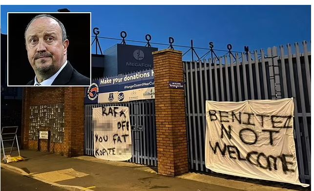 Buuranoow, Kuma Doonayno! Jamaahiirta Everton Oo Colaadda Liverpool