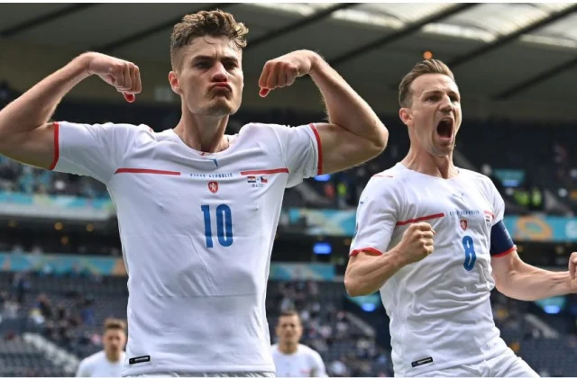 Croatia Oo Dhibic Ay U Dagaallantay Kaga Badbaadday Inay Ka Hadho Euro
