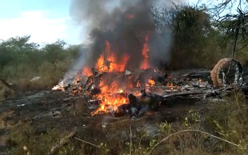 DEG DEG: Askar Kenyan ah oo ku la’day diyaarad la dhacday – …