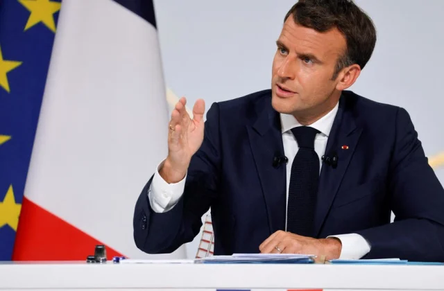 Emmanuel Macron announces “the end of the operation