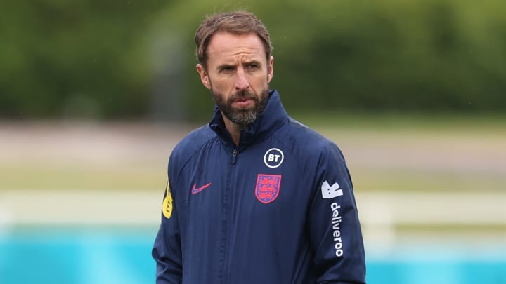 England want to offer an extension of the contract