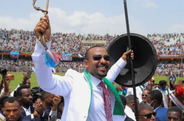 Ethiopian Prime Minister Abiy Ahmed campaigns in UN vehicle amid suspected genocide