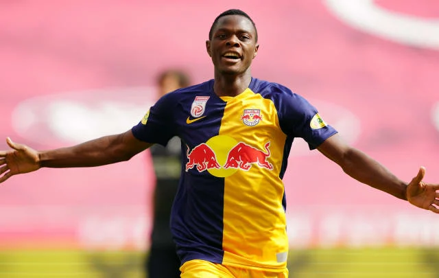 Foxes completes Patson Daka signing