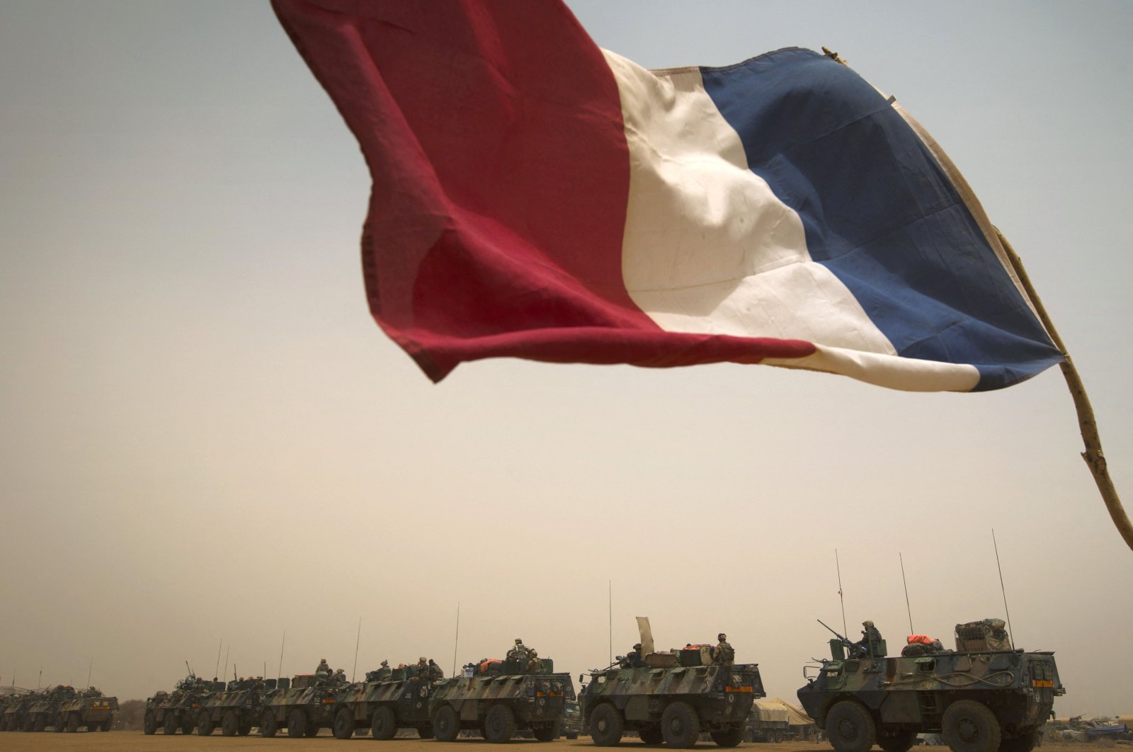 France suspends joint military operations with Mali