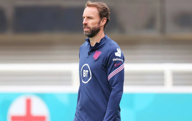 Gareth Southgate to assess the mental health of Mason Mount & Ben Chilwell before returning to England