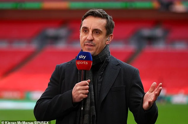Gary Neville Oo Soo Xushay Shaxda Ay Tahay In Xulka England Kaga Hor