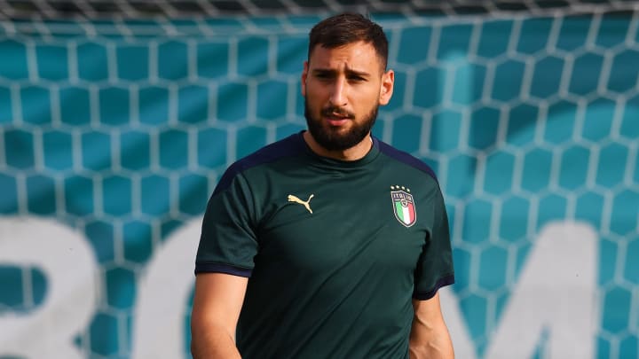 Gianluigi Donnarumma undergoes PSG medicine