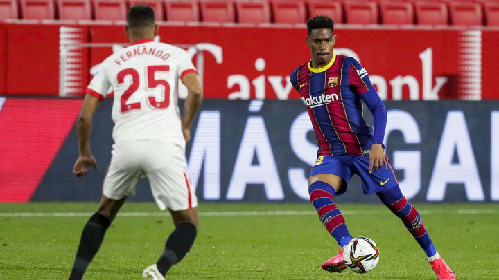 Junior Firpo to Leeds