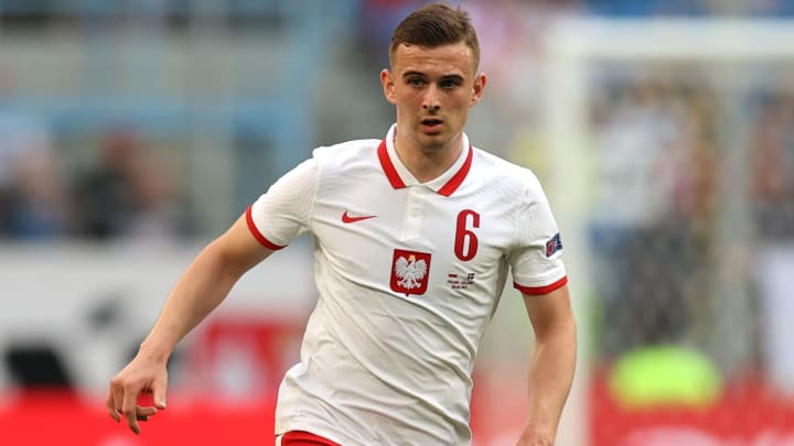 Kacper Kozlowski transfer – Barcelona & Juventus interested