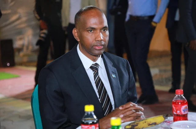 Kheyre oo wajahaya cadaadis xooggan iyo eedeymo saameyn kara…