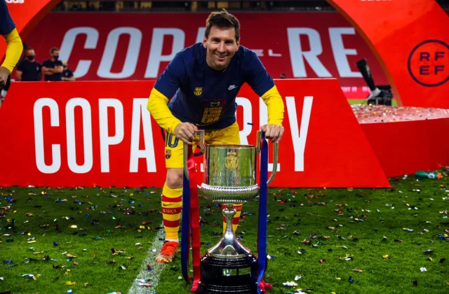 LAMA FILAAN: Waakan Wakiilka Qarsoon Ee Ka Caawinaya Barcelona Inay